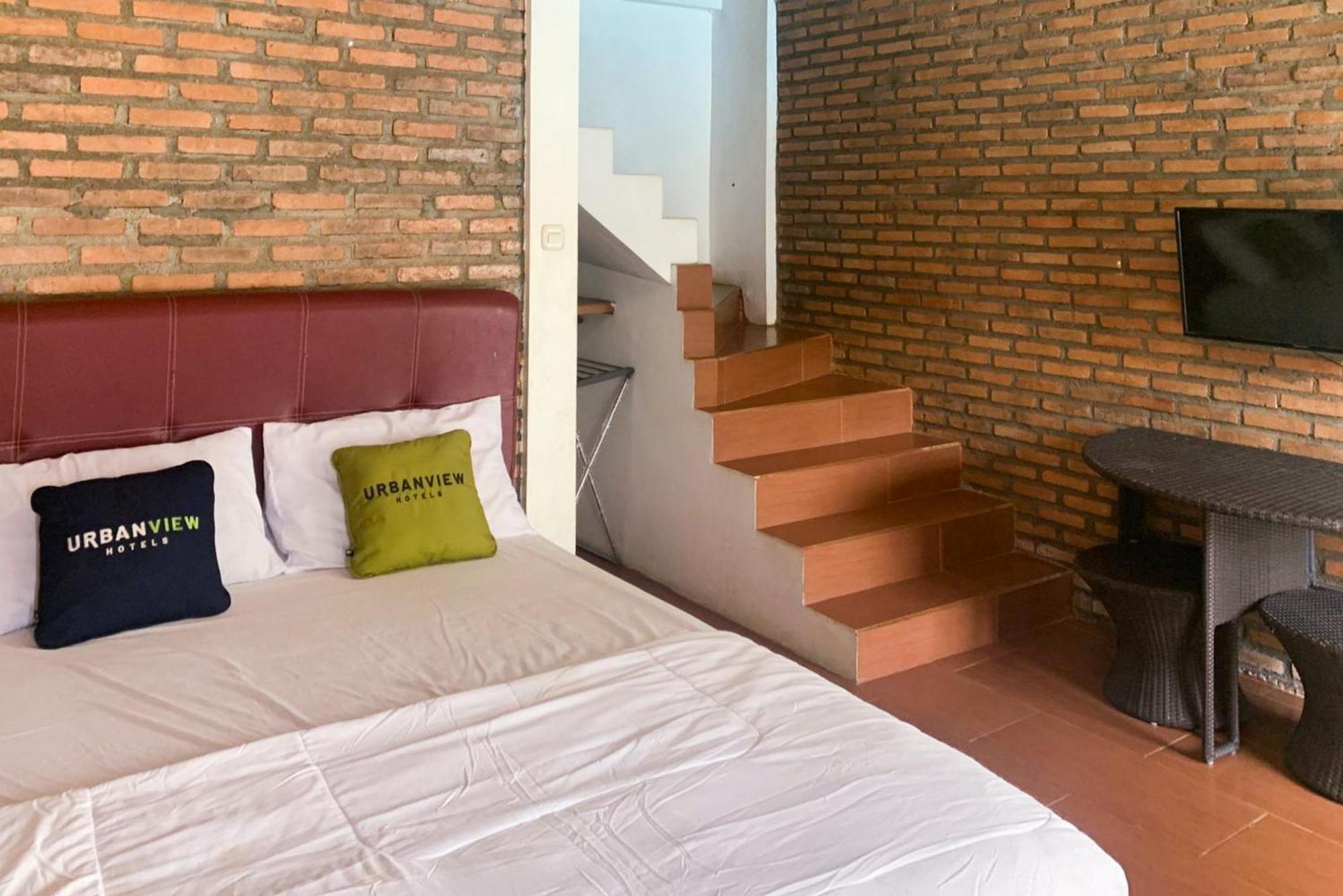 Urbanview Hotel Villa Q Gisting Bandjarnegeri Buitenkant foto