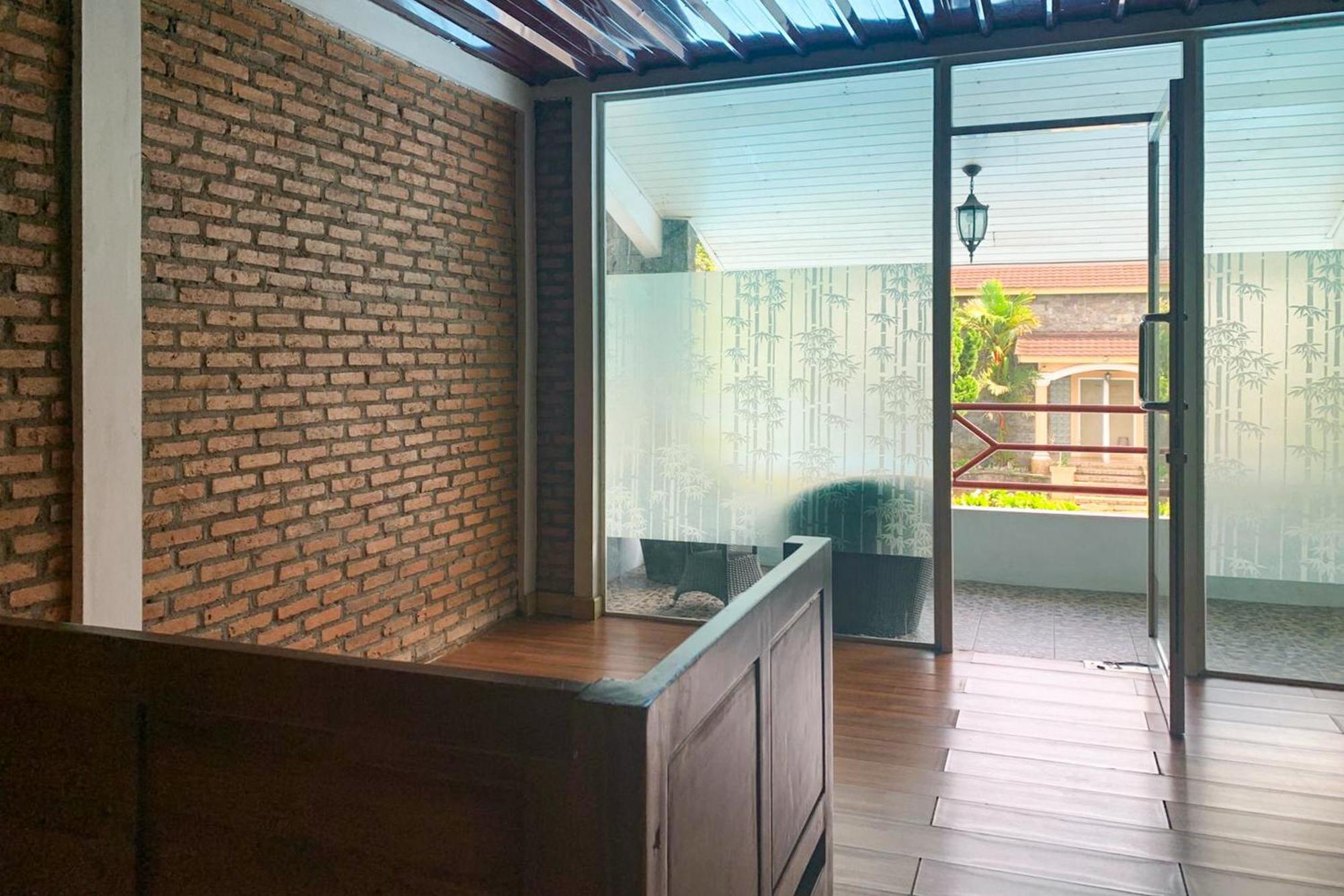 Urbanview Hotel Villa Q Gisting Bandjarnegeri Buitenkant foto