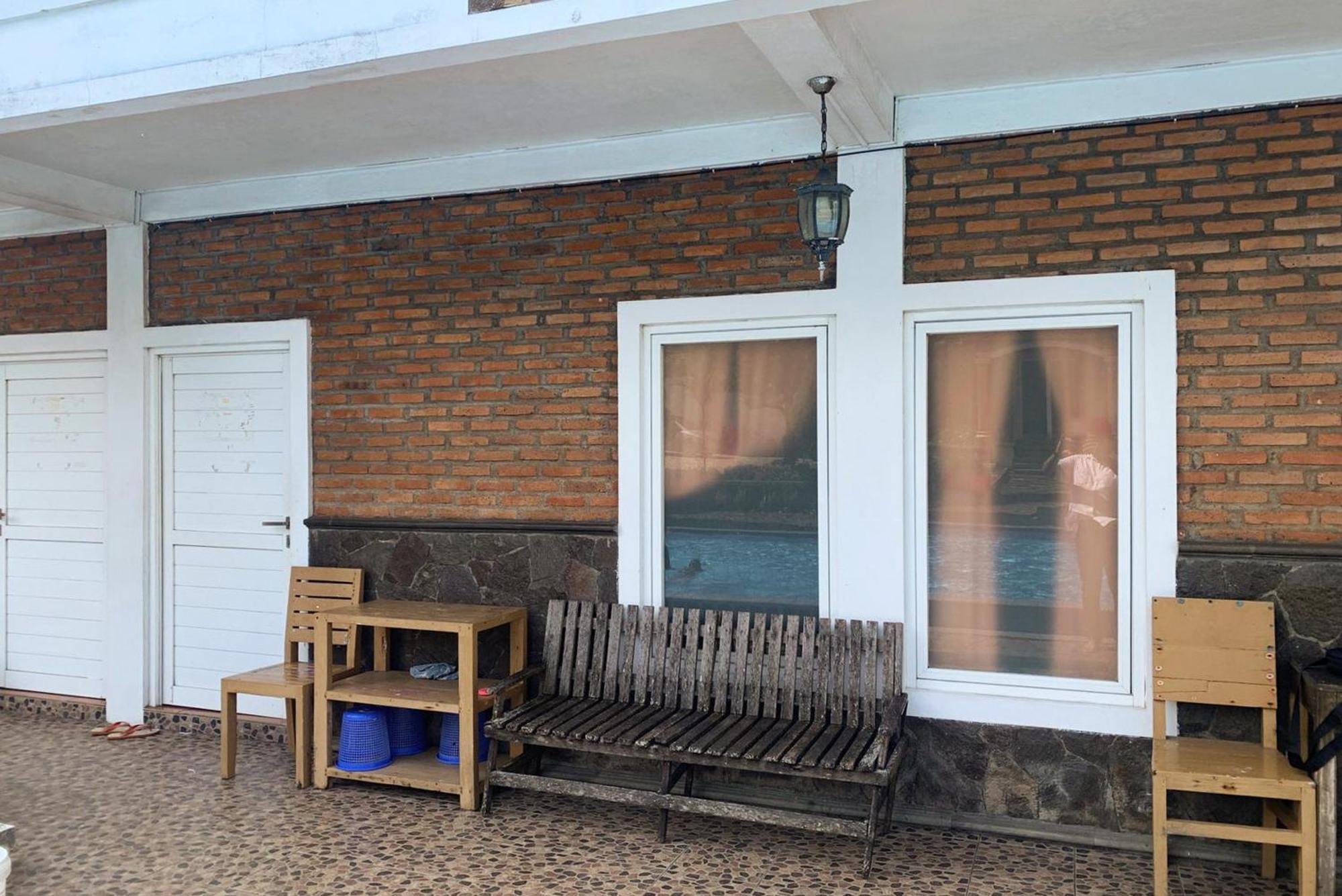 Urbanview Hotel Villa Q Gisting Bandjarnegeri Buitenkant foto